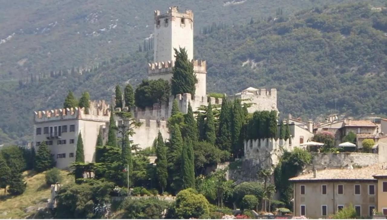 Beb Da Paolo Con Vista Lago San Zeno di Montagna Exteriör bild