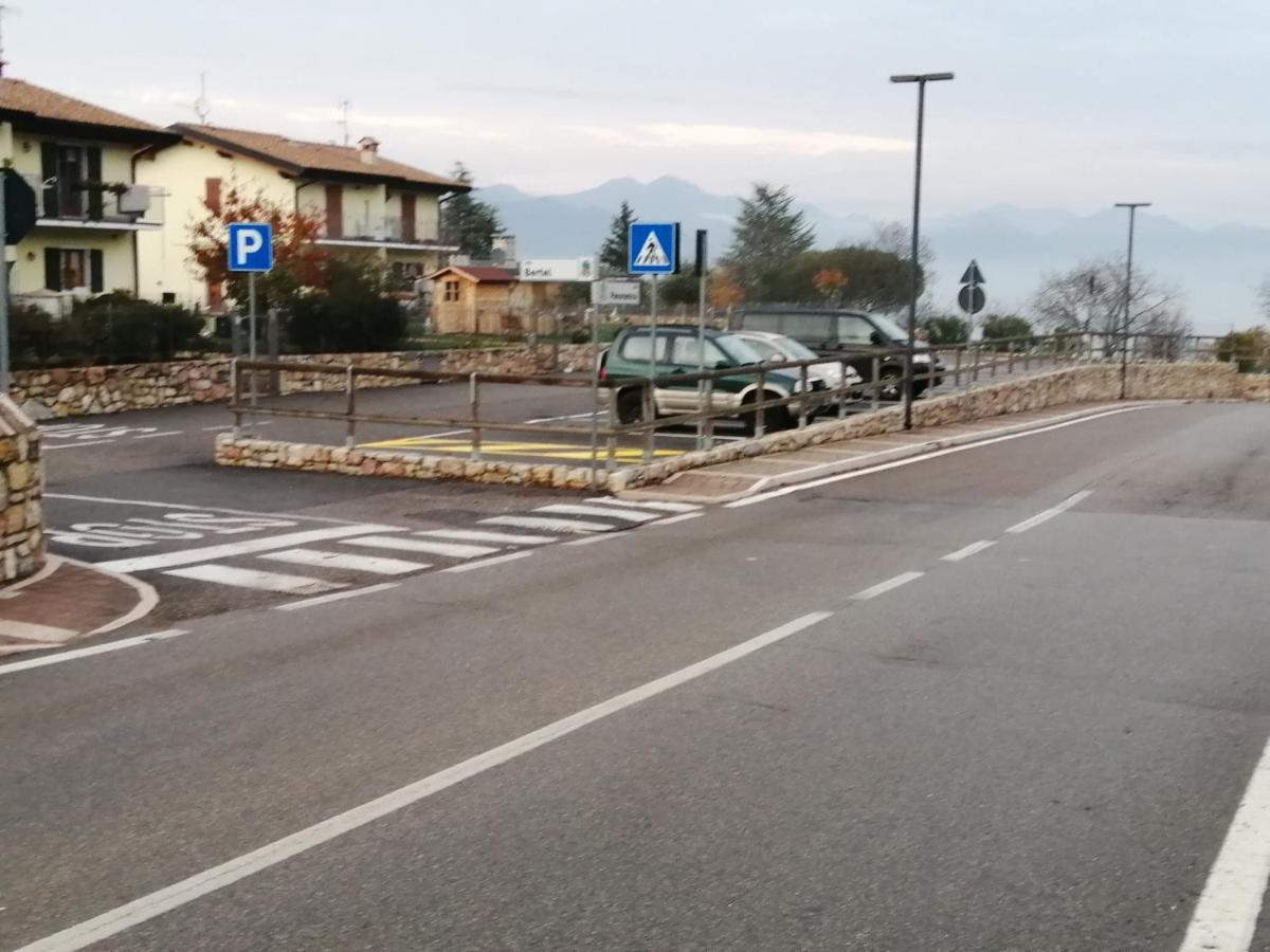 Beb Da Paolo Con Vista Lago San Zeno di Montagna Exteriör bild
